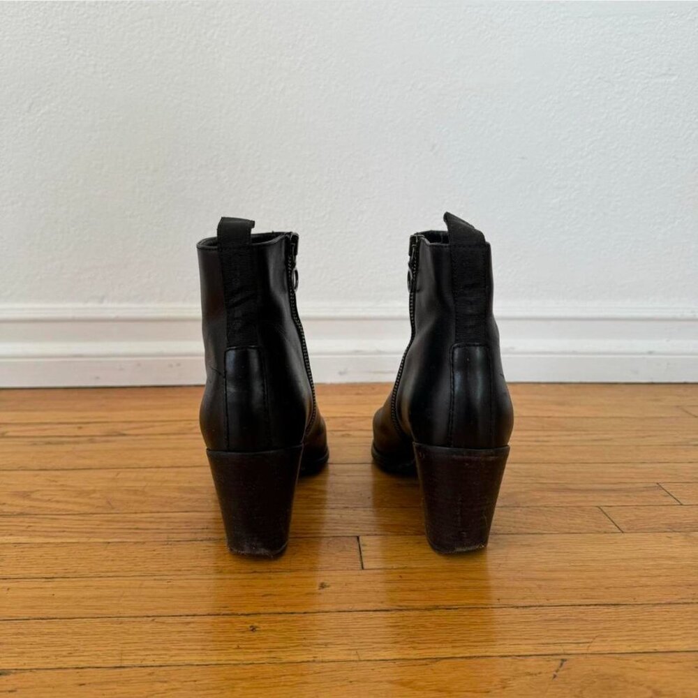 Acne Studios Pointed-Toe Leather Ankle Boots – Black - Picture 2 of 4